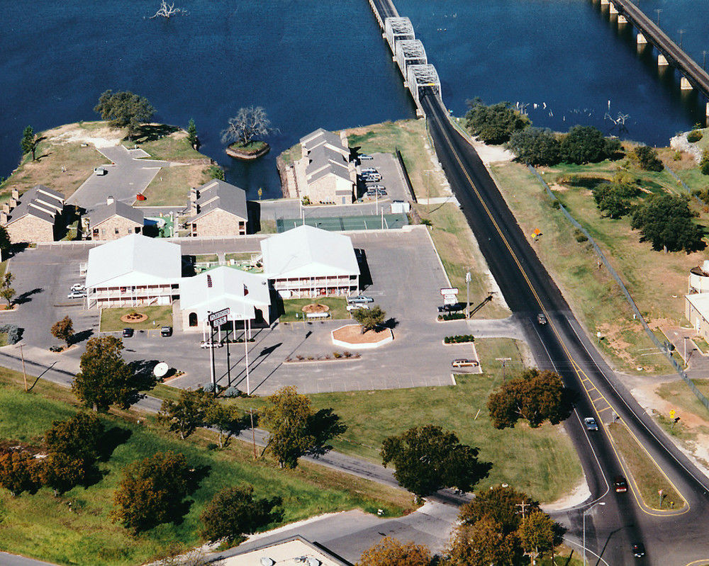 Lake View Inn Granbury Exterior photo